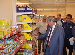 Erciş ve Adilcevaz'da, zabıtalar fiyat denetimi yaptı