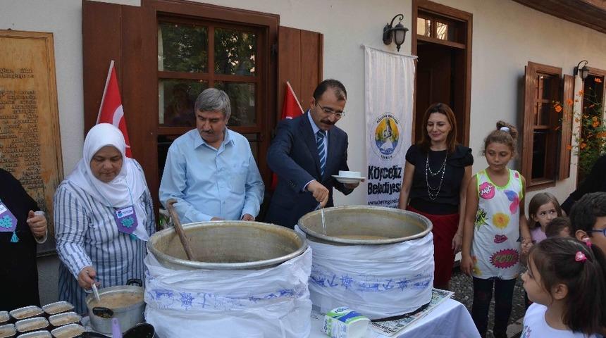 Köyceğiz Belediyesinden aşure ikramı