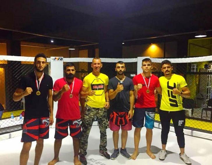 Küçükköy Spor MMA takımı Yalova’dan 2 altın, 1 gümüş ve 3 bronz madalya ile döndü G1