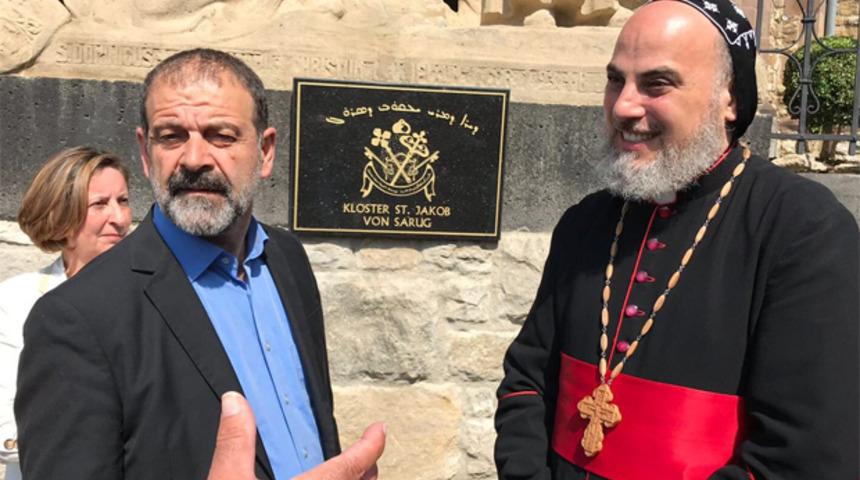 Hristiyan milletvekili Tuma Çelik'in din hanesine 'İslam' yazıldı