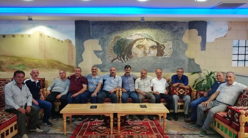 Askerlikten sonra da bağları koparmadılar