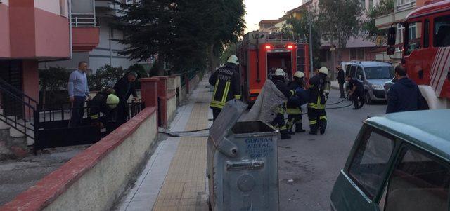 Yangında kedisini kurtaran yaşlı adam, hastanede öldü