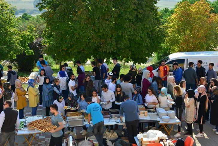 Gediz protokolü üniversite öğrencileri ile kahvaltıda buluştu G4