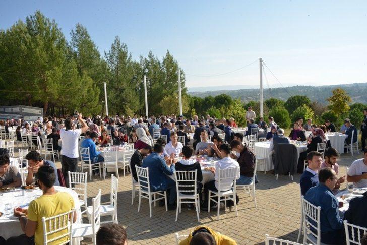 Gediz protokolü üniversite öğrencileri ile kahvaltıda buluştu G5