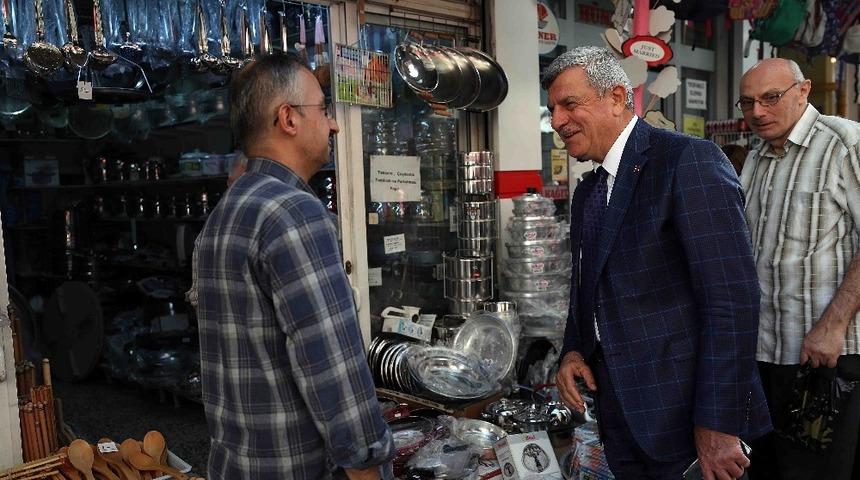 Başkan Karaosmanoğlu esnaflarla buluştu