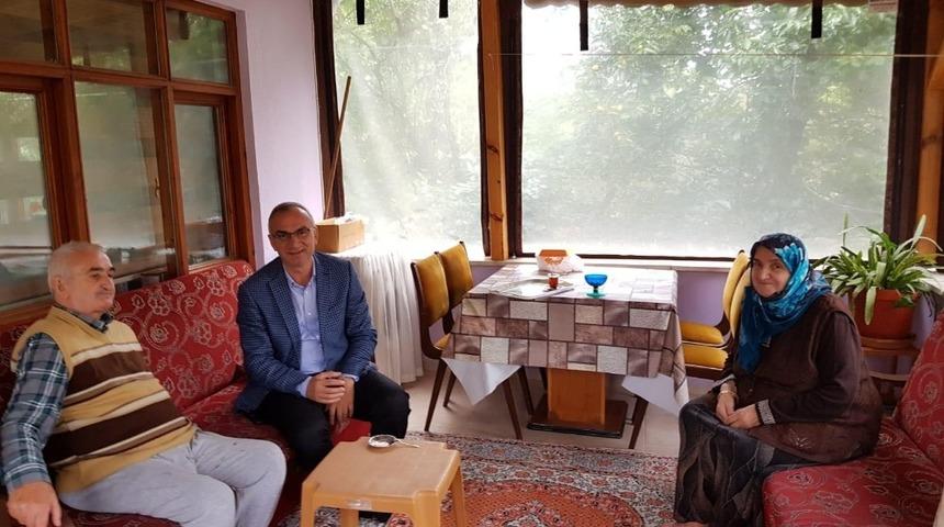 Başkan Yılmazer&rsquo;den yaşlılar g&uuml;n&uuml; ziyareti