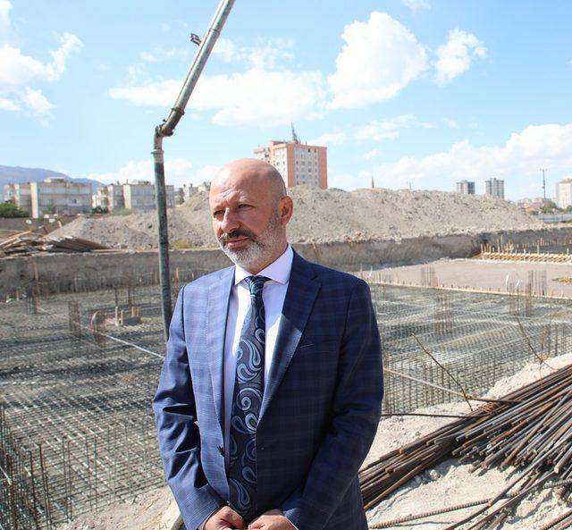 Çolakbayrakdar, "Kentsel dönüşümün her bir adımını takip ediyorum" 1