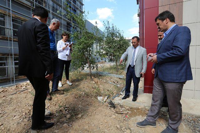 Rektör Bağ, enstitü binasını yerinde inceledi