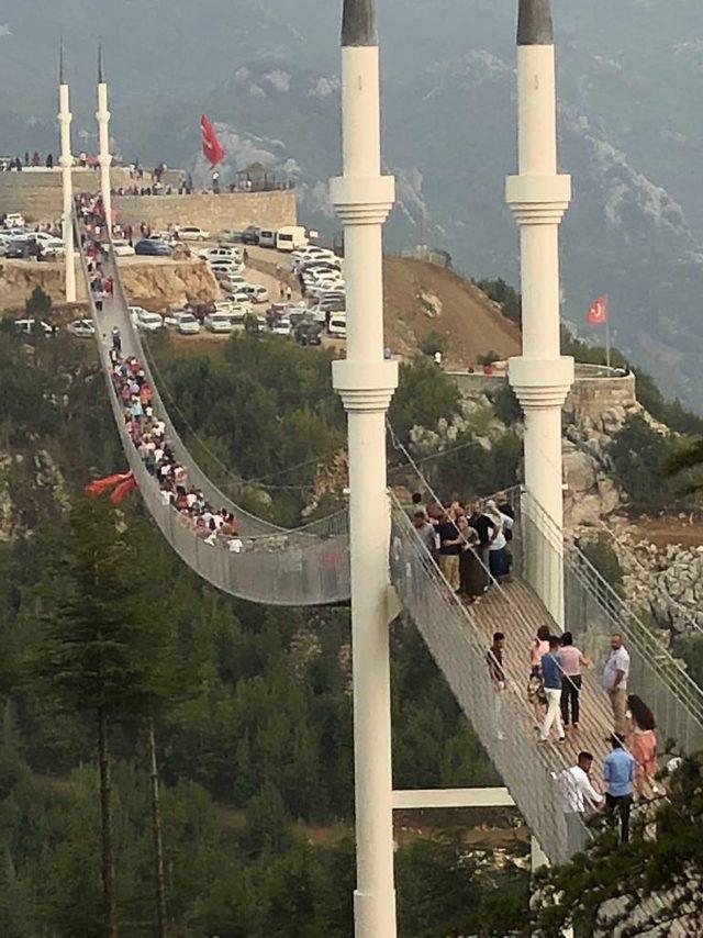 Başkan, 4 minareli asma köprü ile İngiltere'de ödüle layık görüldü