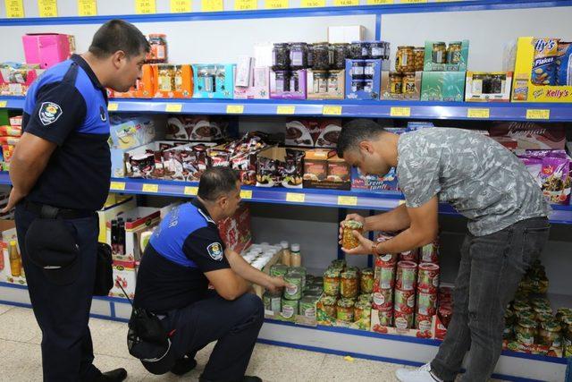 Adana’da fiyat etiketi denetimi