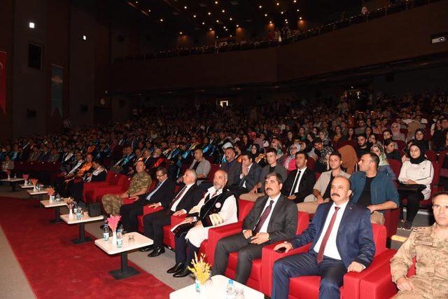 MŞÜ’de “Berat Takdim” töreni