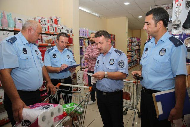 Denetimlerde 2 markete ceza yazıldı