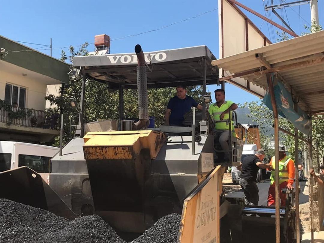 Başkan asfalt d&ouml;kt&uuml;