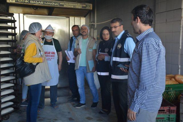 Tatvan’da gıda ürünleri ve fiyat listeleri denetlendi