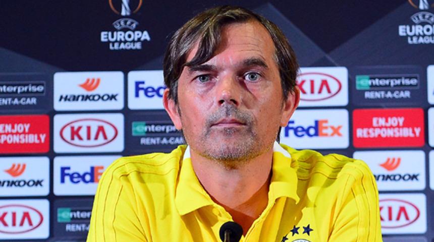 Fenerbahçe'de teknik direktör Phillip Cocu'nun son şansı Başakşehir