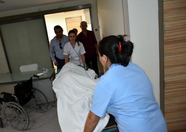 İrlandalı turistin yuttuğu 40 bin dolarlık y&uuml;z&uuml;k &ccedil;ıkarıldı 1