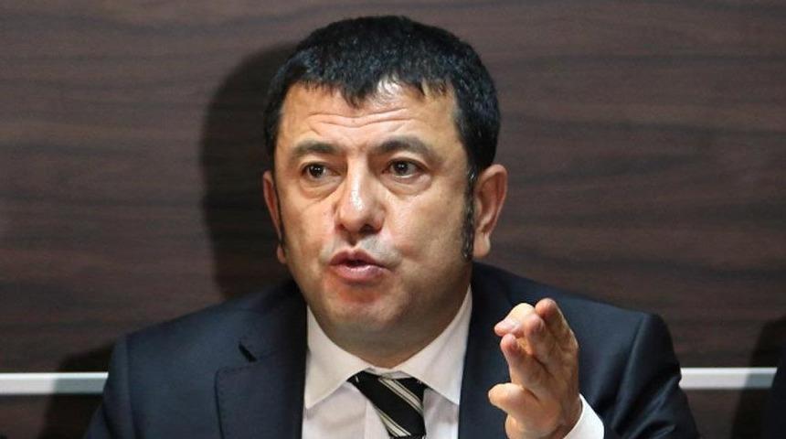 İlkokul &ouml;ğretmeninden skandal Atat&uuml;rk paylaşımı!