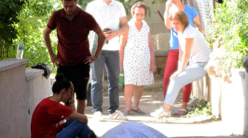 Antalya'da kahreden &ouml;l&uuml;m! Kızı bir an olsun yanından ayrılmadı