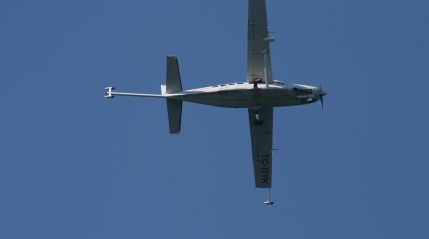 Marmaris semalarındaki gizemli u&ccedil;ak! Kent ayağa kalktı