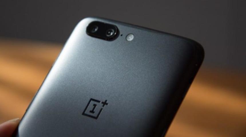 OnePlus 6T t&uuml;m hatlarıyla sızdırıldı!