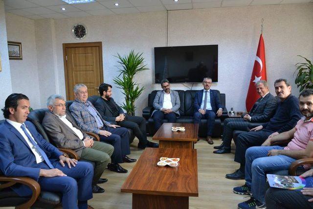 AK Parti İl Başkanı Çopuroğlu, Milli Eğitim Müdürü Ekinci’yi ziyaret etti