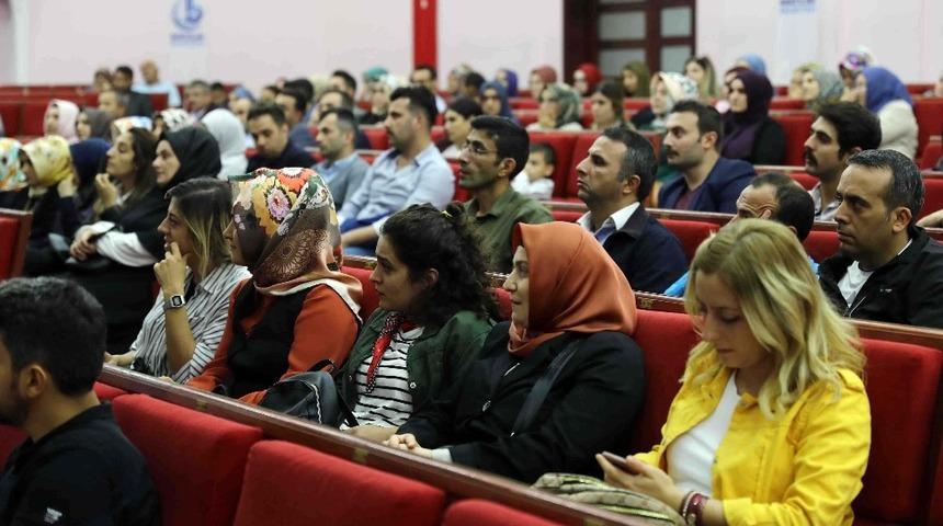 Belediye &ccedil;alışanlarına sosyal medya farkındalık eğitimi