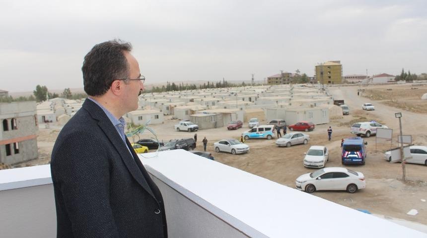 Bakan Yardımcısı Samsat&rsquo;ta deprem konutlarında incelemede bulundu