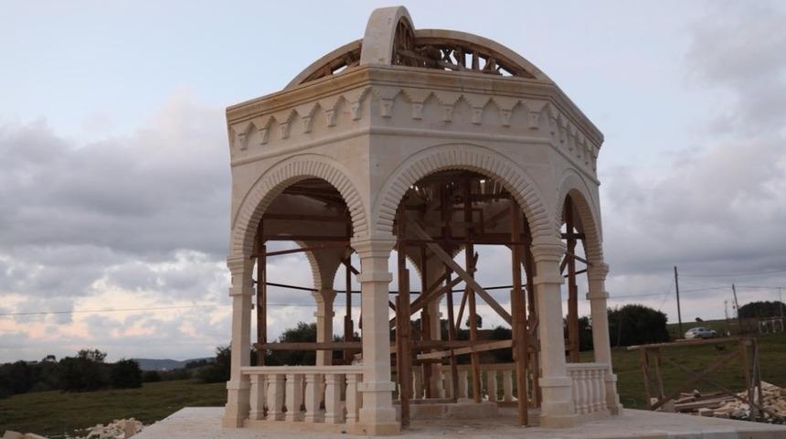 Kurt Baba T&uuml;rbesi yenileniyor