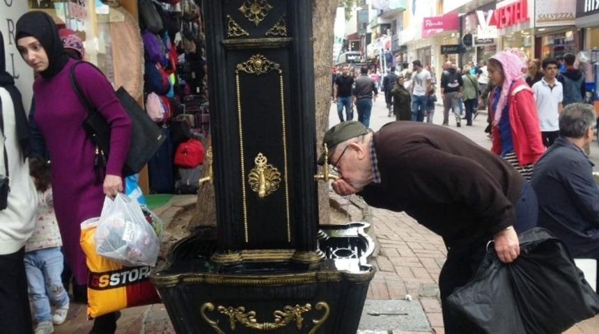 Fethiye Caddesi&rsquo;nde &ccedil;eşme yenilendi