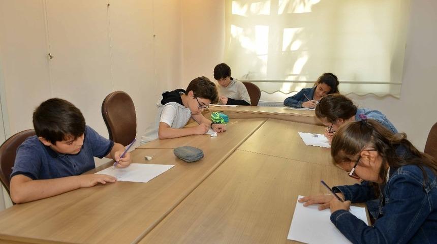 Karikat&uuml;r Okulu yeni &ouml;ğrencilerini belirledi