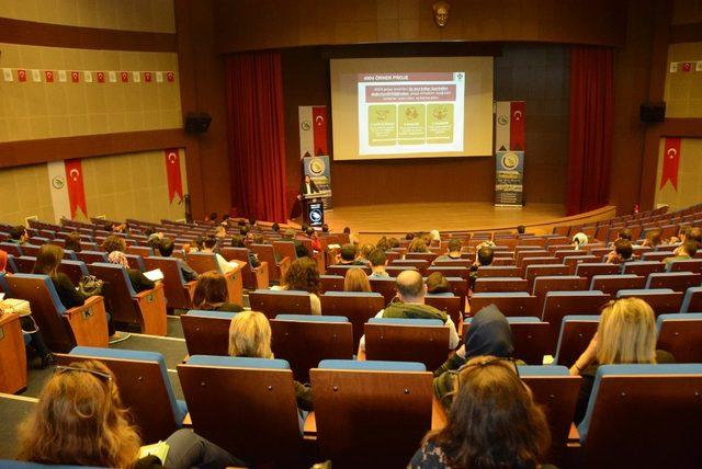 Düzce Üniversitesi’nde TÜBİTAK 4000’li programlar tanıtıldı