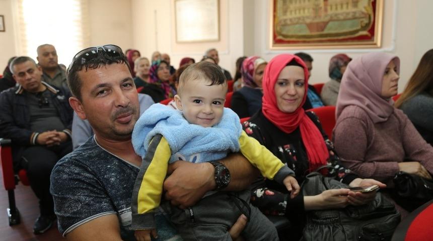 Vali G&uuml;l, şehit ailelerini ağırladı