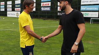 Tedavisini tamamlayan Tolga Ciğerci Fenerbahçe'ye geri döndü