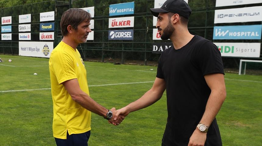 Tedavisini tamamlayan Tolga Ciğerci Fenerbahçe'ye geri döndü