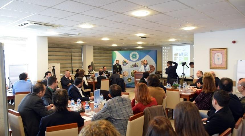 D&uuml;zce &Uuml;niversitesi sıfır atık konusunda da &ouml;nc&uuml;l&uuml;k yapıyor