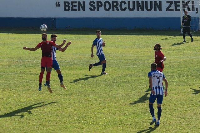 Foça Belediyespor deplasmanda kazanmayı bildi