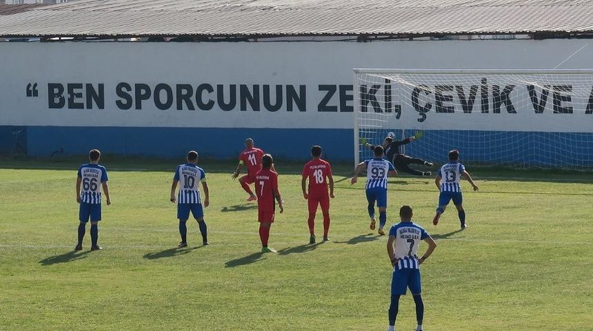 Fo&ccedil;a Belediyespor deplasmanda kazanmayı bildi