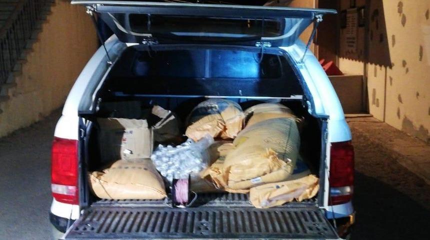 İzinsiz dinamit taşıyan s&uuml;r&uuml;c&uuml; ve şantiye şefi tutuklandı