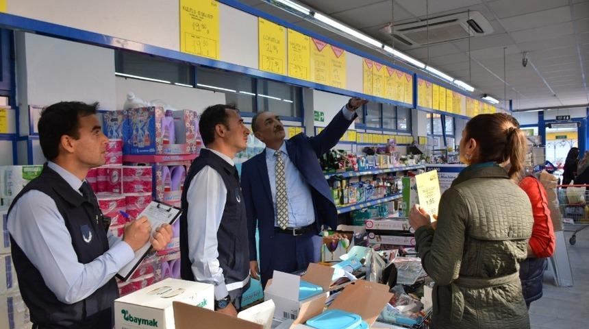 Zabıta marketlerde fiyat denetimine &ccedil;ıktı