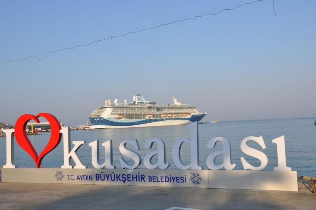 Kuşadası&rsquo;nda Kruvaziyer Turizmi