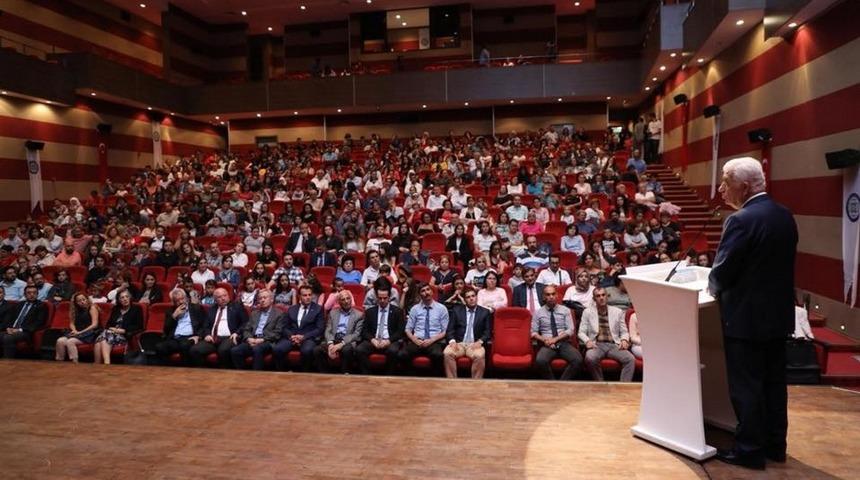 B&uuml;y&uuml;kşehir konservatuvarı t&ouml;renle a&ccedil;ıldı