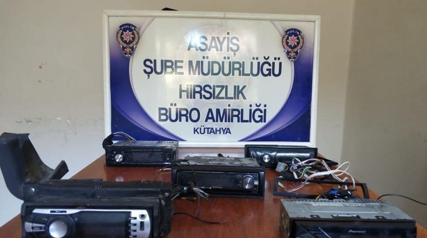 Cezaevi firarisi hırsızlık yaparken yakalandı