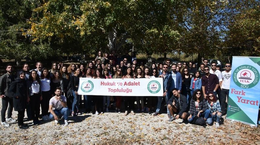 Geleceğin hukukçuları 9.Eğirdir kahvaltısında buluştu