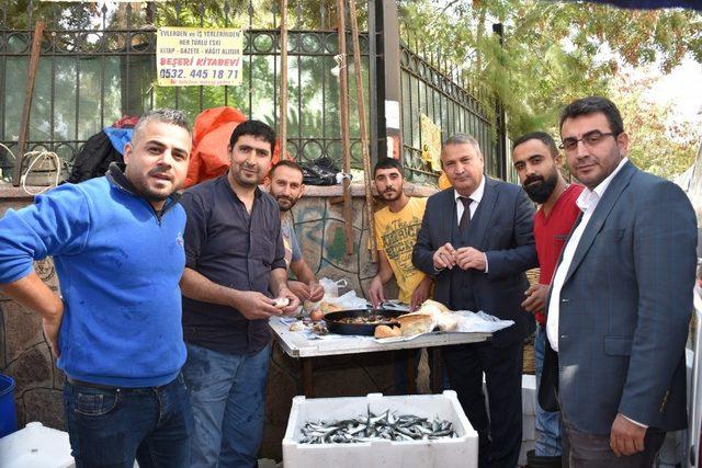 Başkan Çerçi Karaköy Pazarını gezdi