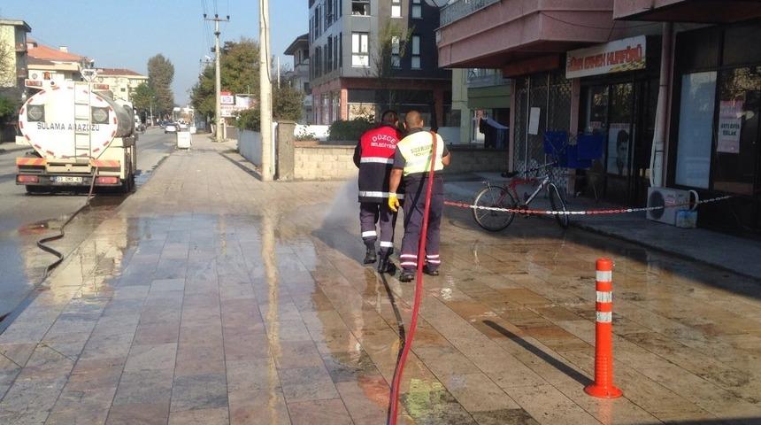 D&uuml;zce&rsquo;de cadde ve sokaklar yakınıyor