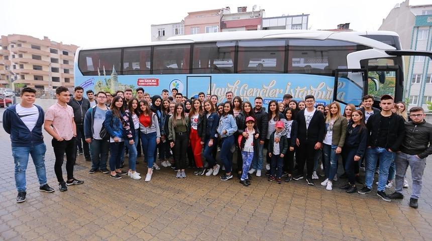 Merkezefendili gen&ccedil;ler İstanbul&rsquo;u gezecek