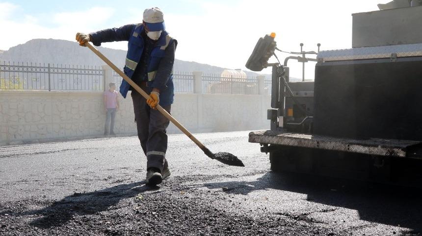 İstasyon Caddesi baştan aşağı yenilendi