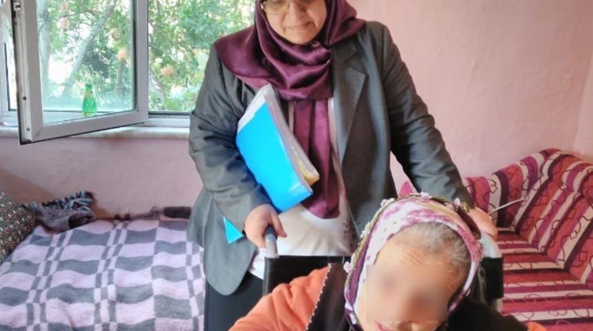 İhtiya&ccedil; sahiplerinin y&uuml;z&uuml; Yunusemre ile g&uuml;ld&uuml;