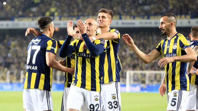 Fenerbahçe'de Volkan Demirel, Nabil Dirar ve Aatif Chahechouhe neden kadro dışı kaldı?