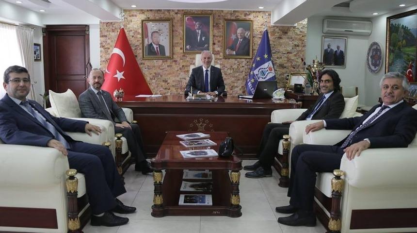 Başkan Kamil Sara&ccedil;oğlu&rsquo;nu ziyaret ettiler